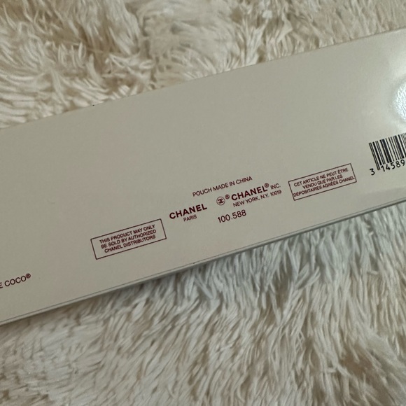 Chanel Holiday 2022 Hydration On-Hand Gift Set - Picture 8 of 13